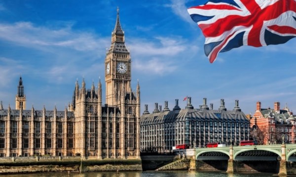 Đồng Bảng Anh đối đầu với thách thức thâm hụt hậu Brexit